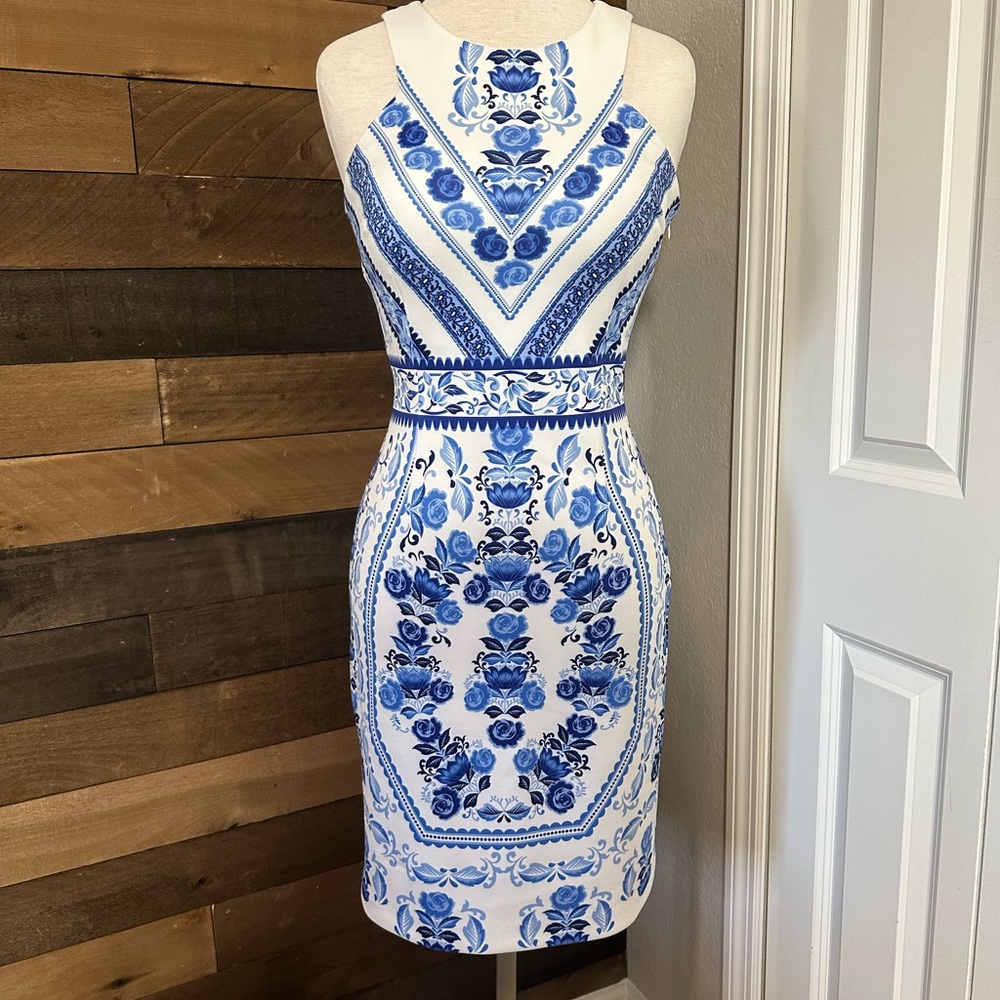 Gianni Bini blue printed dress